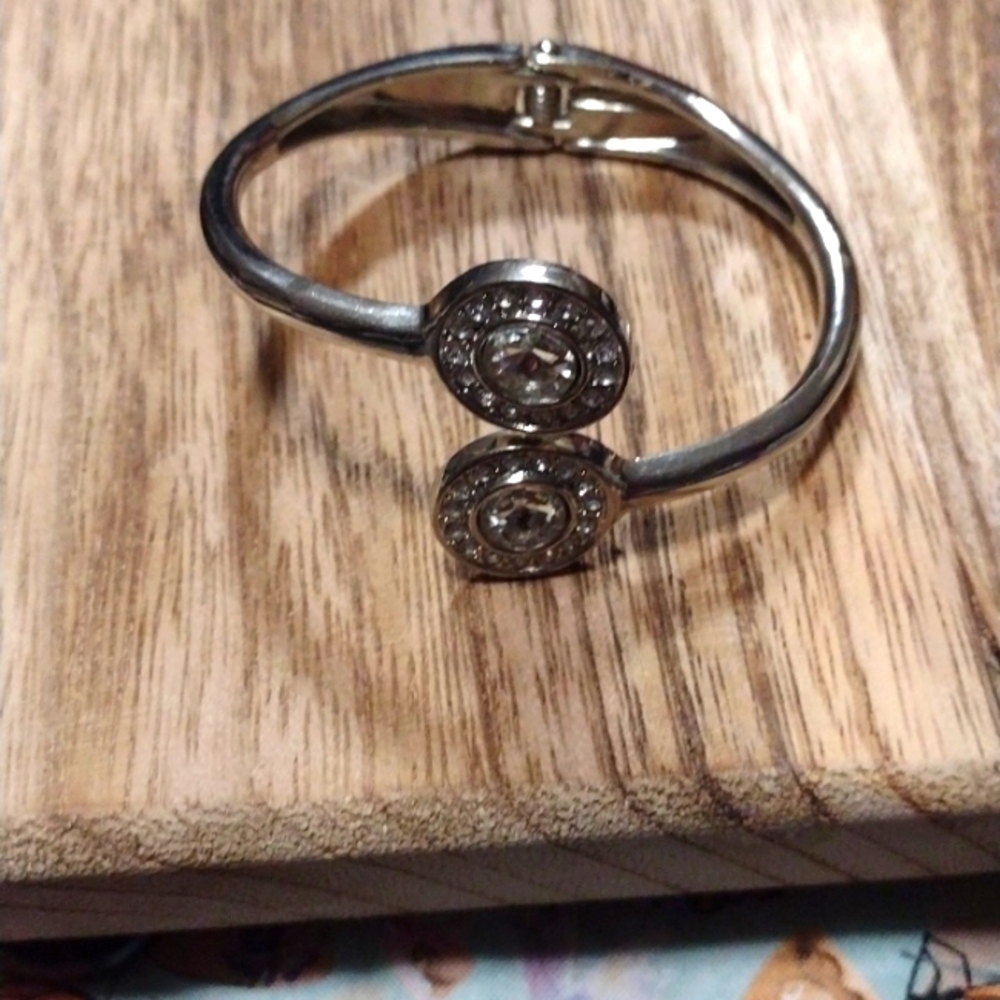 Bracelet - Hinged, Silver tone, sparkle, Rhinestones